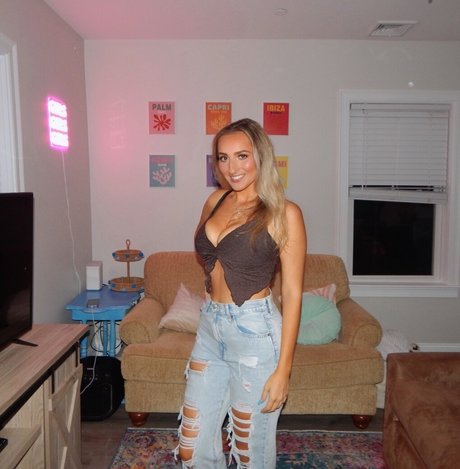 Angelina Cross OnlyFans Nackt