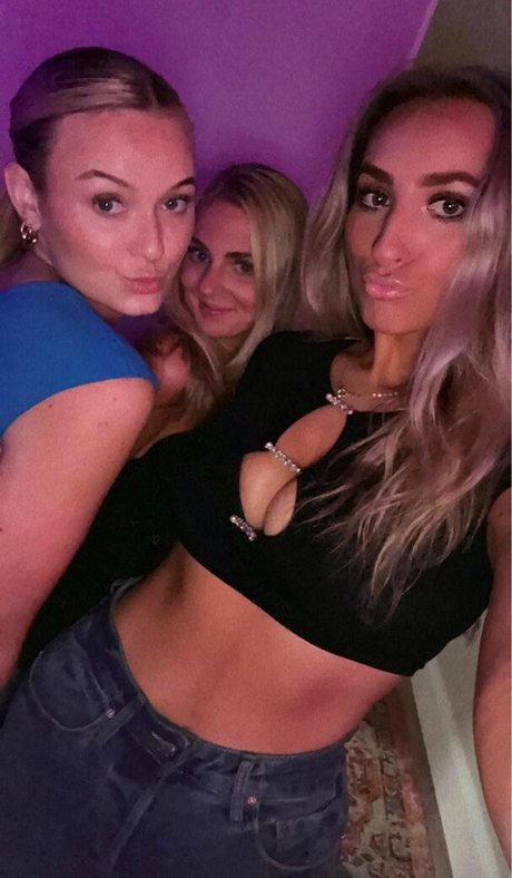 Angelina Cross OnlyFans-Leaks