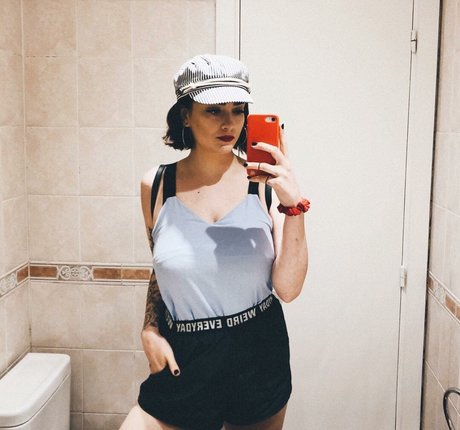 Delfi Peralta OnlyFans XXX