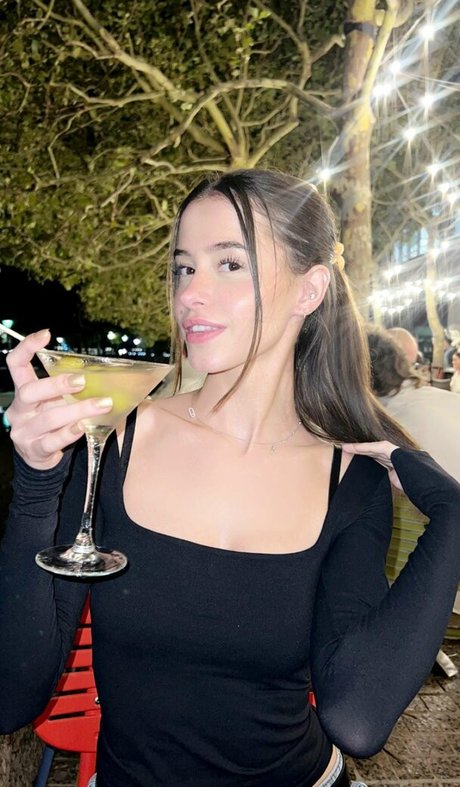 Lea Elui Nacktbilder OnlyFans Geleakt