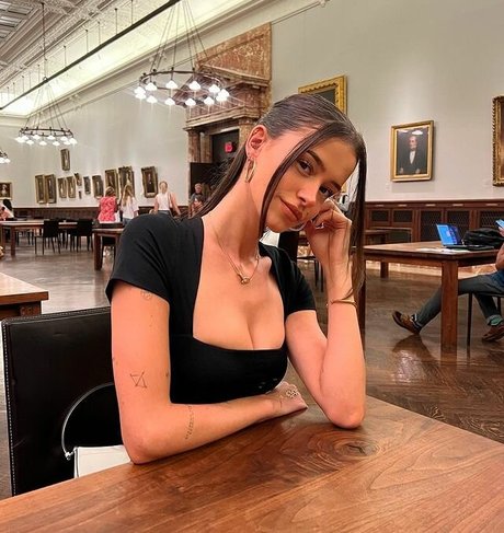 Lea Elui OnlyFans Gratis