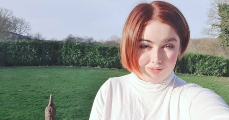 lockige rothaarige onlyfans heißer Porno Fotos