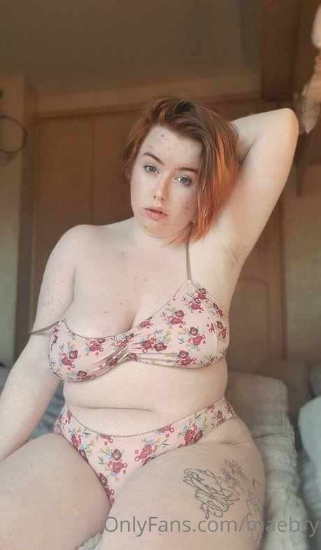 maebry Nacktbilder-Leaks von OnlyFans
