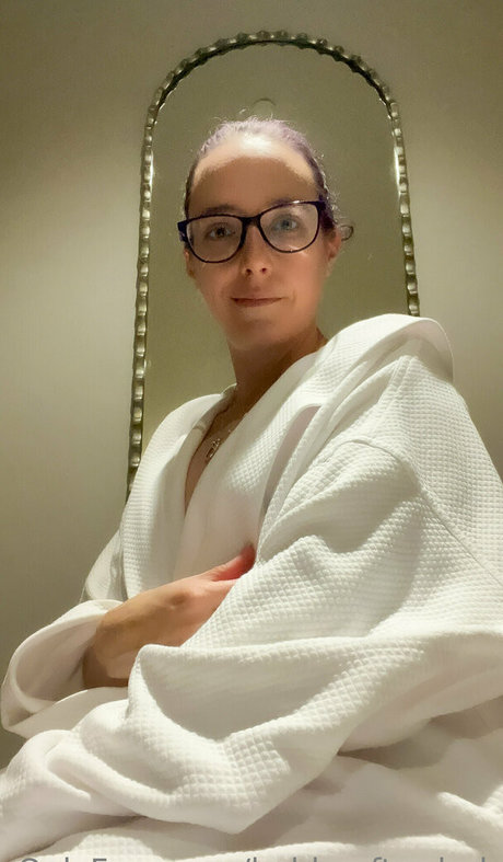 hobbyafterdark Bilder OnlyFans