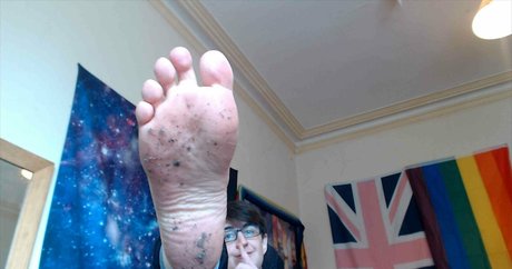 erimendes Nacktbilder von OnlyFans geleakt