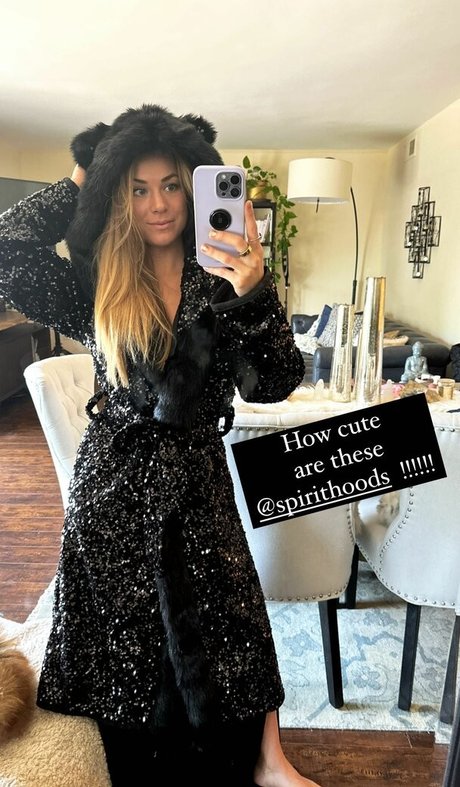 Nikki Leigh OnlyFans Fotos