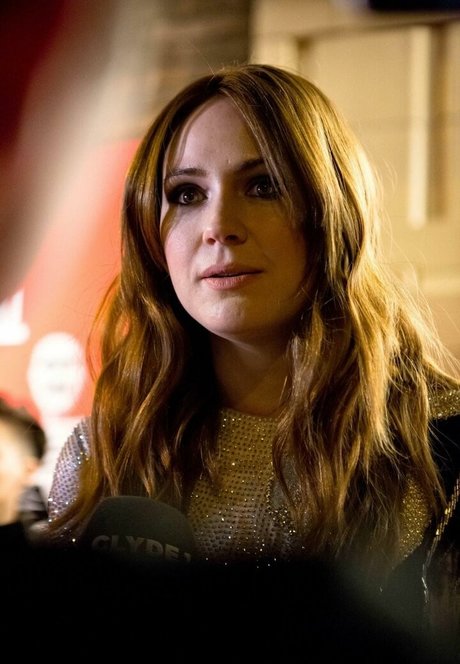 Karen Gillan OnlyFans schlank