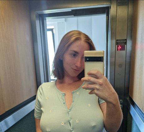 SpicyHani Titten OnlyFans