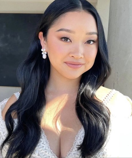 Lana Condor OnlyFans Fotos