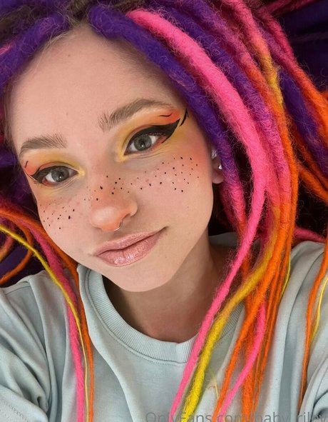 baby riley Nacktbilder von OnlyFans