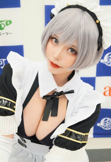 asiatische transe onlyfans schön nackt Teaser