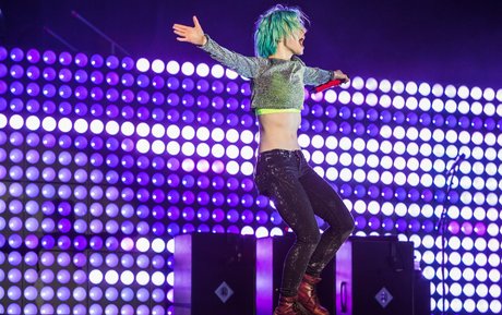 blonde masturbation nur fans sexy Portfolio