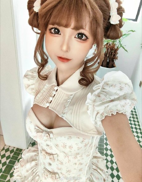 Chunmomo Nacktpornos auf OnlyFans