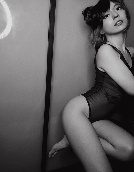 MAIScnhyo Nackt auf OnlyFans