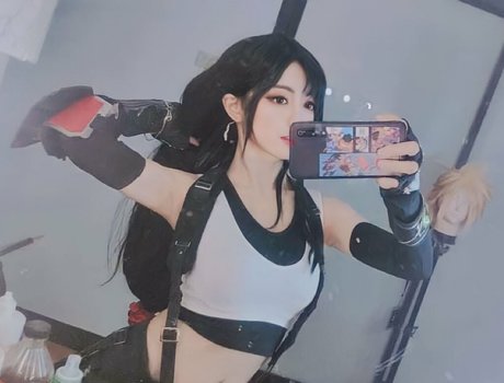 MAIScnhyo Nacktbilder geleakt