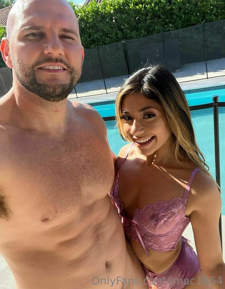 jmac1864 OnlyFans Leaj