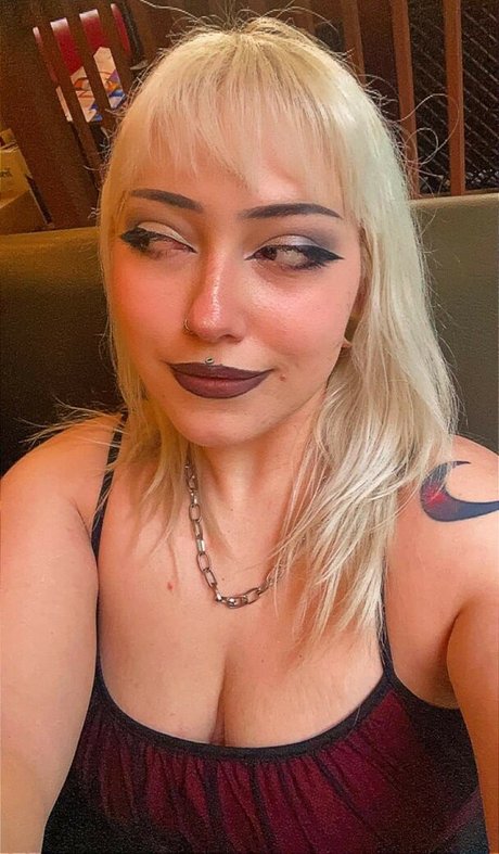 lvngdedgrl OnlyFans Star