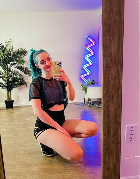 Littlesiha Nacktbilder von OnlyFans geleakt