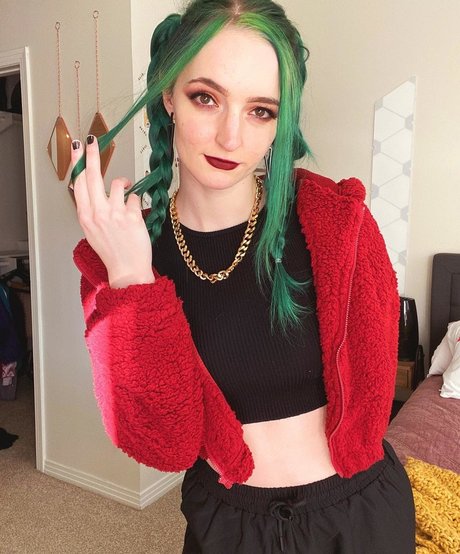 Littlesiha OnlyFans Nacktbilder