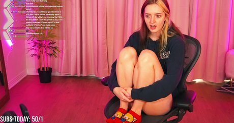 Littlesiha OnlyFans-Leak