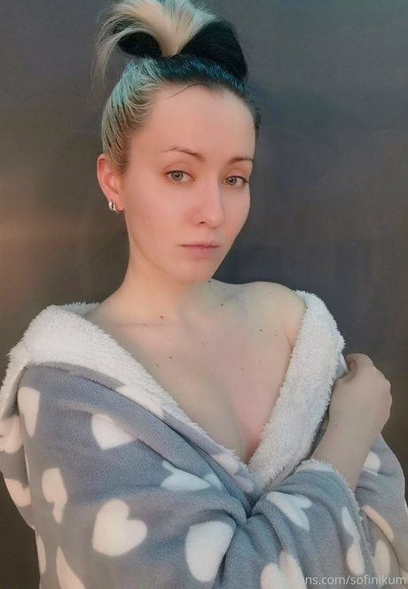 sperma auf großen titten onlyfans sexy nackt Aufnahme