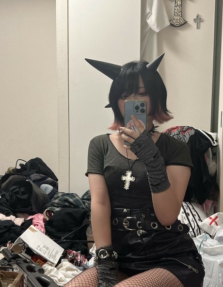 mezase kyonyu Leak von OnlyFans-Inhalten