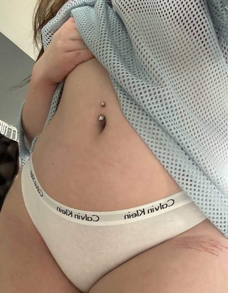 Saikui OnlyFans Strip