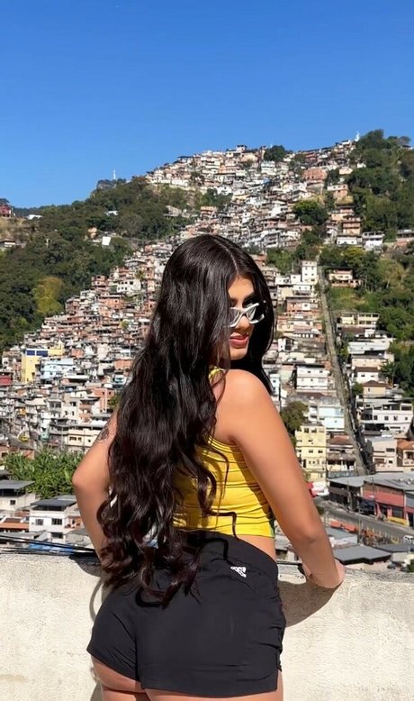 Victtoria Medeiros Nackt auf OnlyFans