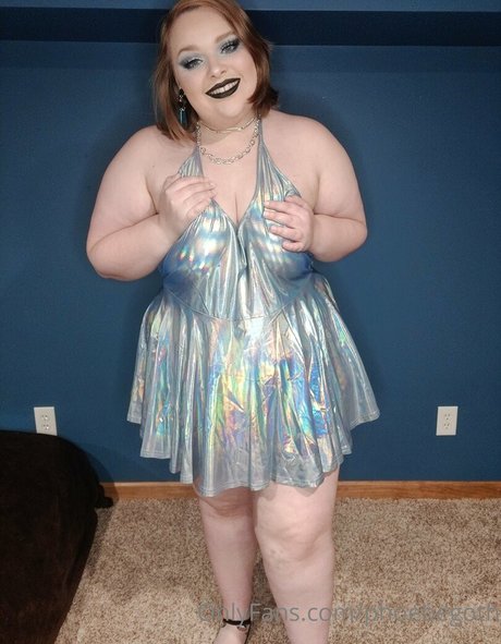 phoebegoth Leaks von OnlyFans