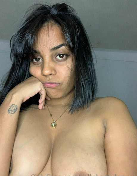 kellybootybrown OnlyFans Strip