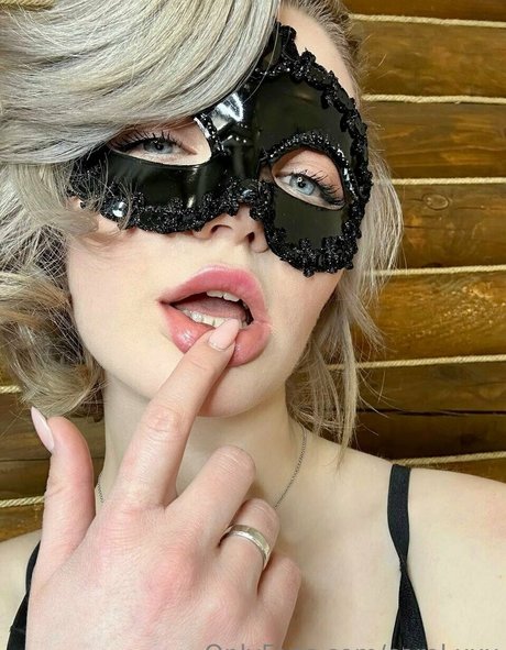 carol xxx OnlyFans-Leaks