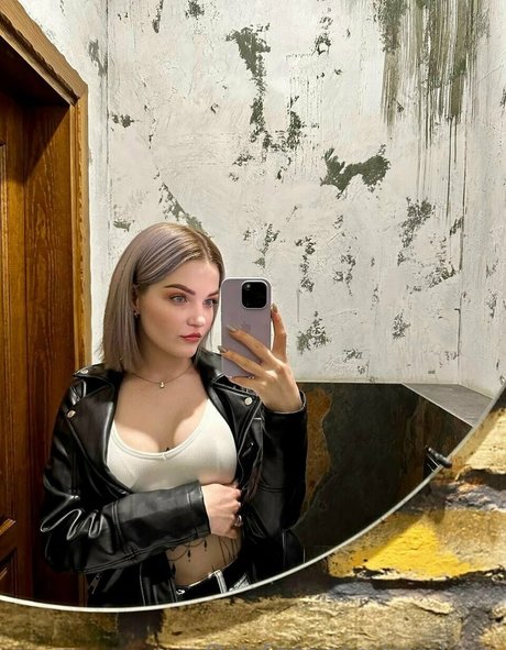 carol xxx OnlyFans Bilder