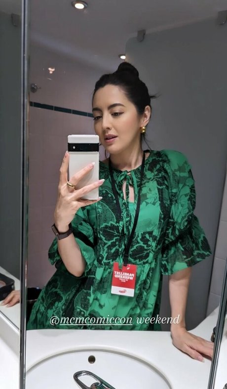 Jane Douglas OnlyFans-Model