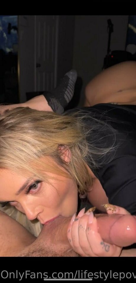 elisvault Nacktpornos von OnlyFans geleakt