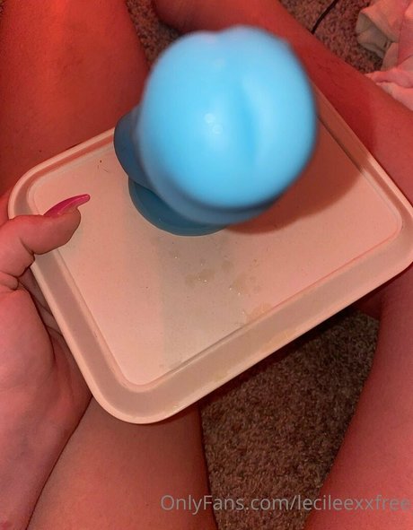 lecileexxfree OnlyFans Nacktfotos