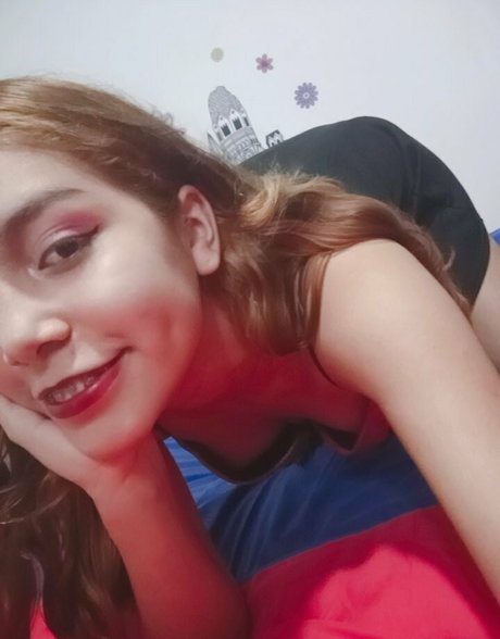 vaioletbrit OnlyFans Sextape