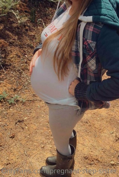 pregnant step sister OnlyFans Leak