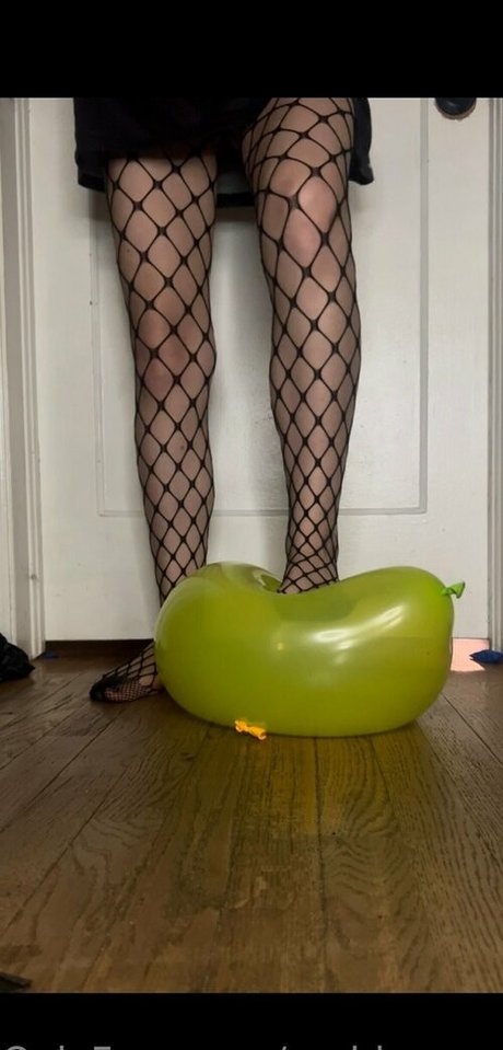 goddess tiereny Nacktbilder von OnlyFans