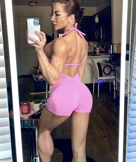 Tina Nguyen OnlyFans Bilder nackt