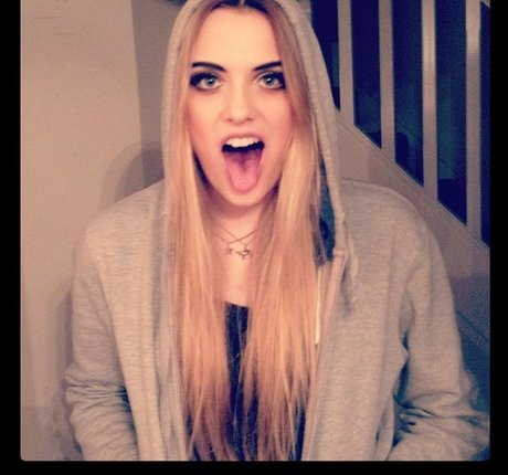 Wallis Day OnlyFans OnlyFans