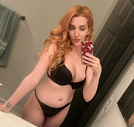 anniechloesworld Leaks von Nacktbildern auf OnlyFans