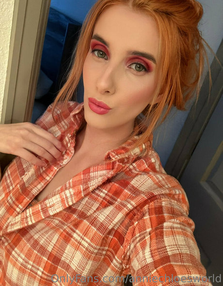 anniechloesworld OnlyFans-Archiv