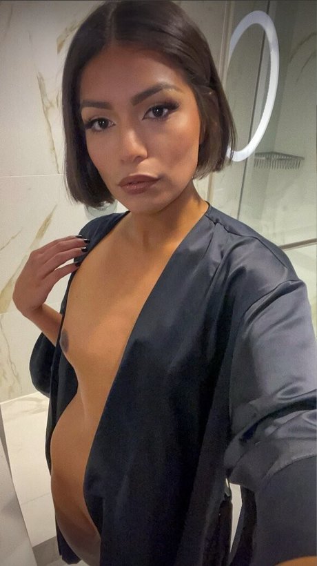 BeautyWithTrinity OnlyFans Nacktbilder geleakt