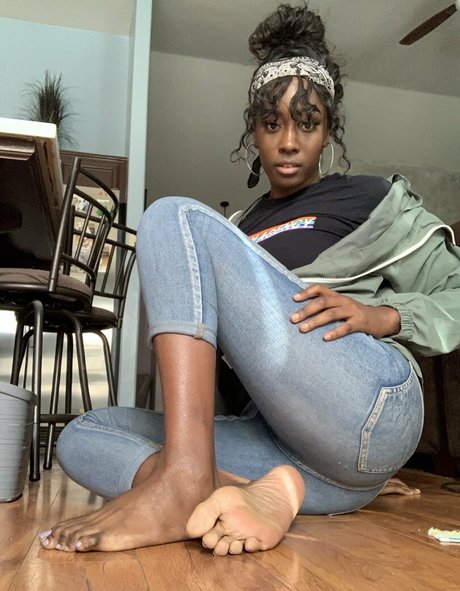 waveysolezz OnlyFans Leaked