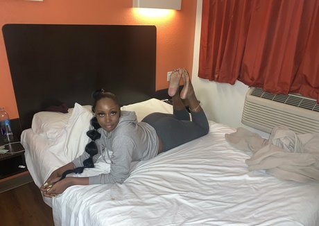 waveysolezz OnlyFans