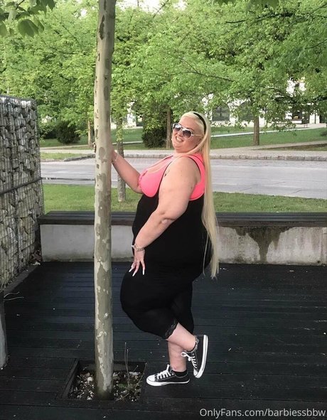 barbiessbbw OnlyFans nackte Brüste