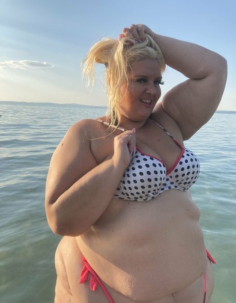 barbiessbbw Oben ohne OnlyFans