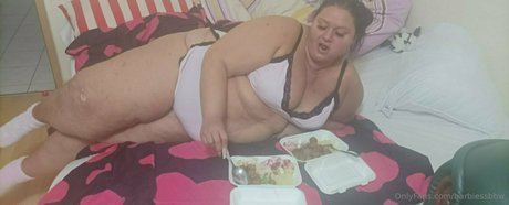 mollige kätzchen-onlyfans XXX Hinter-den-Kulissen