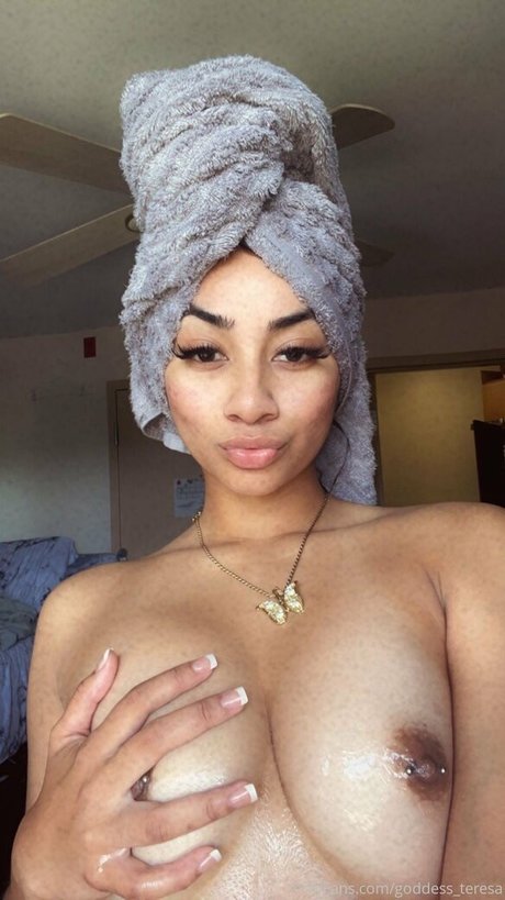 goddess teresa OnlyFans-Leaks