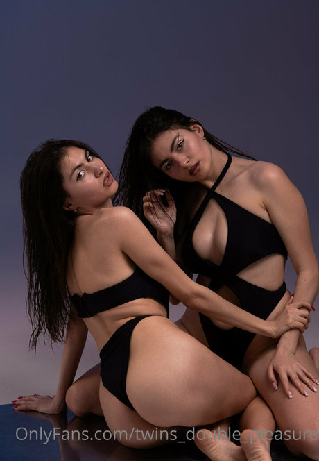 sergis twins NurlyFans-Pornoleaks